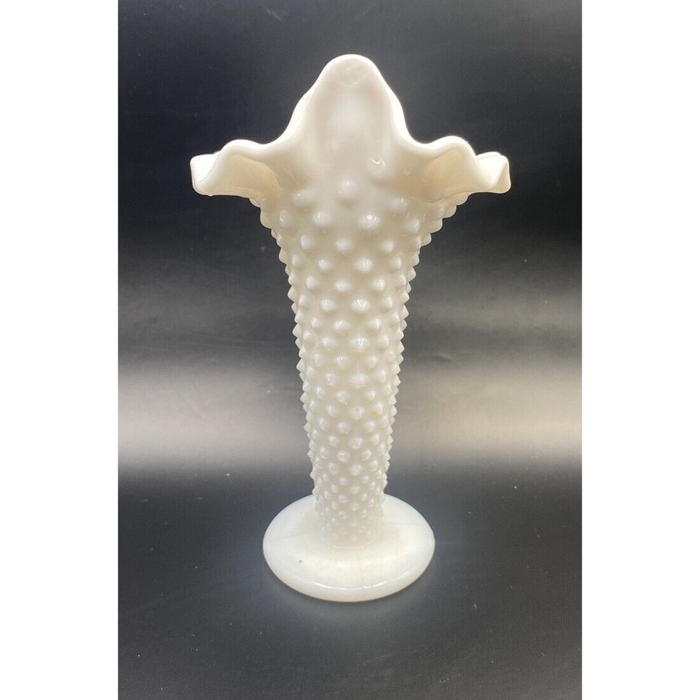 Fenton Hobnail Milkglass Jack In The Pupit Mini Vase 5 Inches - Picture 5 of 10